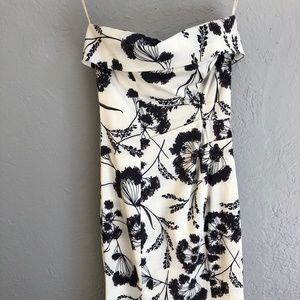 Karen Millen – Strapless Dress